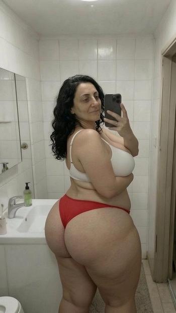 ZalihaZal, 42  female escort, Annapolis