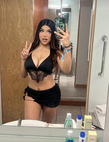 Vivian Pamela, 25  female escort, Annapolis